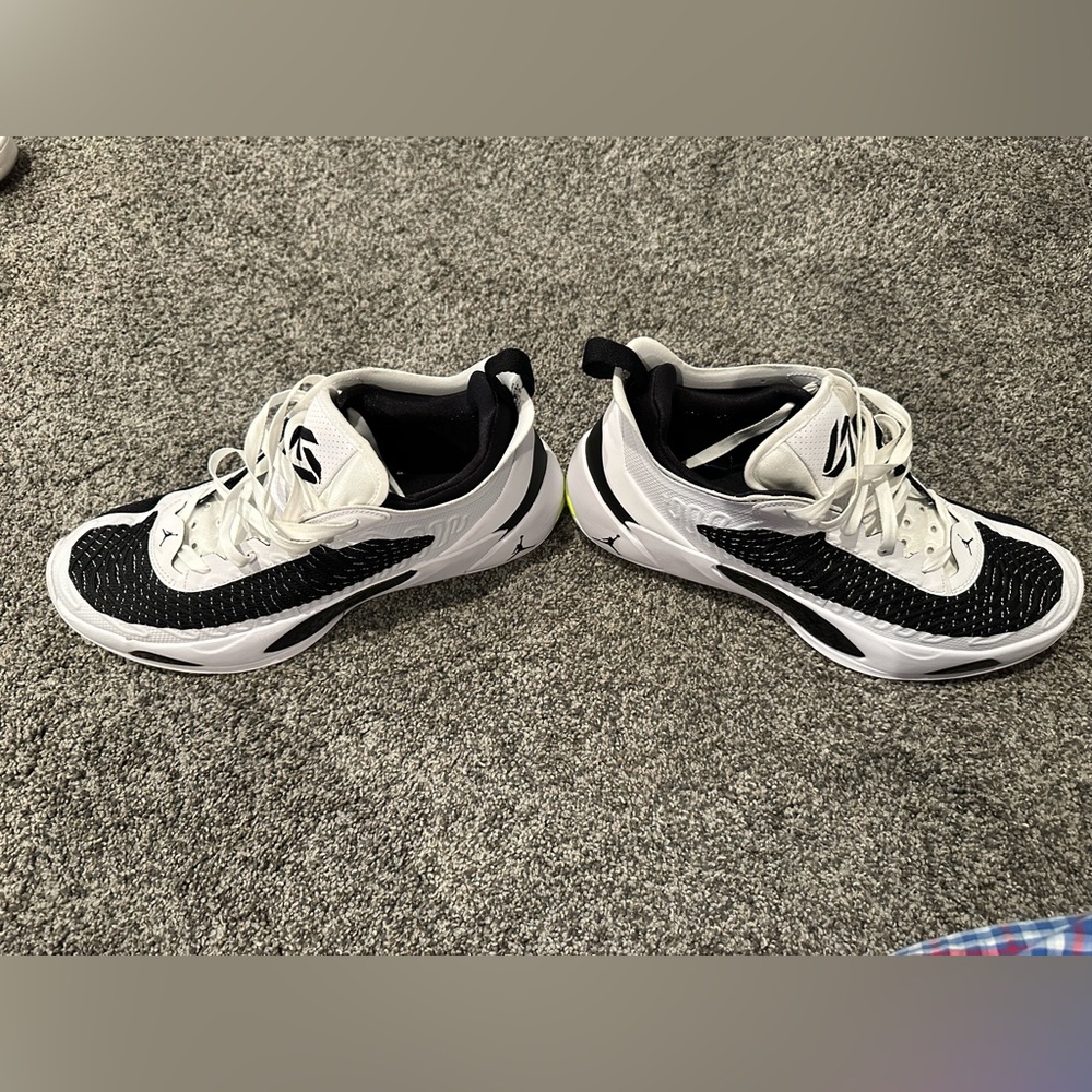 Jordan Luka 1 Men’s Basketball Shoes
